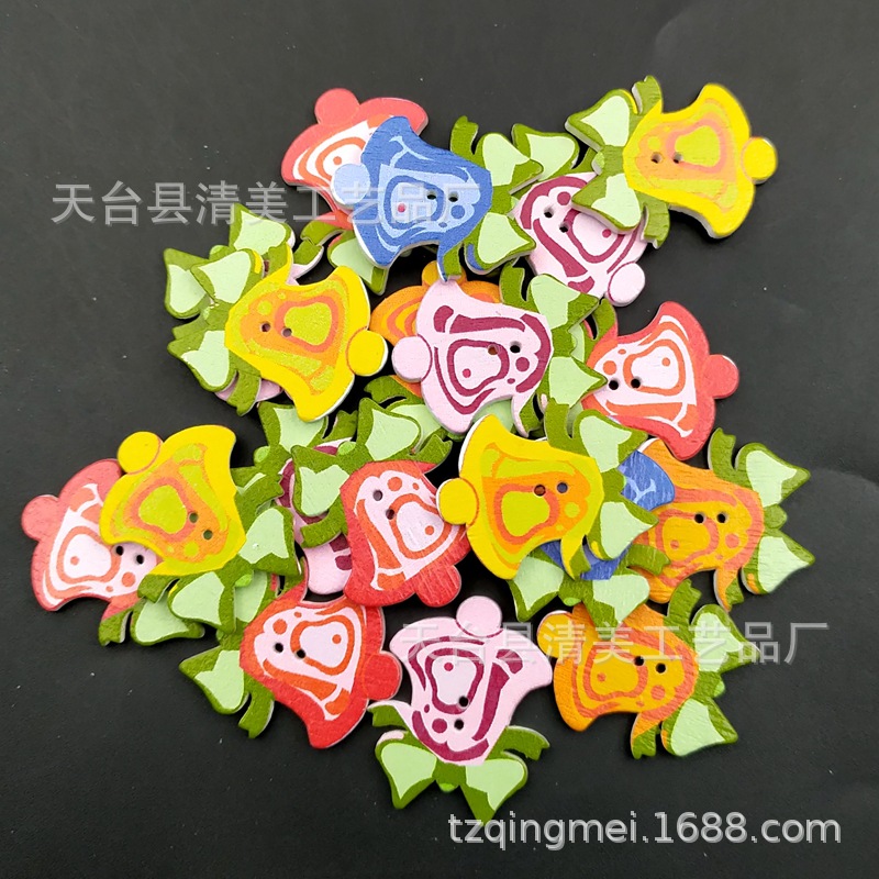 Suela blanca campana pintada botón de madera color de madera de bricolaje campana de Navidad decoración hebilla de madera 50 pc/paquete