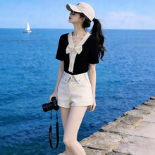 ��ʽ�p���L���p�g���bŮ�ĺ����Y�@�ݶ���T���װ�ɫ��ѝ�ɼ���