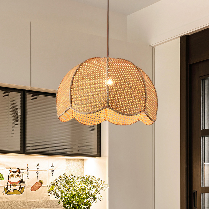 Araña de ratán de estilo japonés personalidad creativa pastoral restaurante balcón entrada lámpara tejida chino cama y desayuno Zen lámpara de sala de té