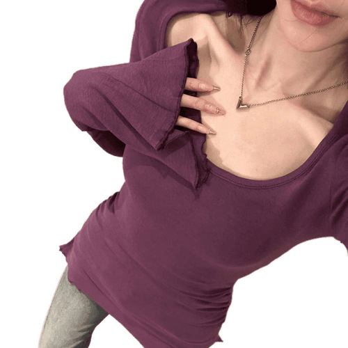 Lady's Fashionable and Slimming Pregnant Outfit: Versatile, Concealing, and Elegant Collar with Bell-Sleeve Top in Korean Style, Long-Sleeved Wrinkle-Free Base Shirt