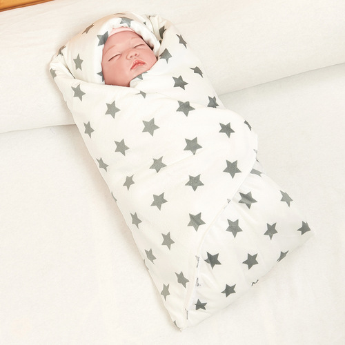 Newborn baby quilt blanket double-layer autumn and winter cover quilt printed short plush children's blanket cartoon-style bundle blanket mother and baby small blanket
