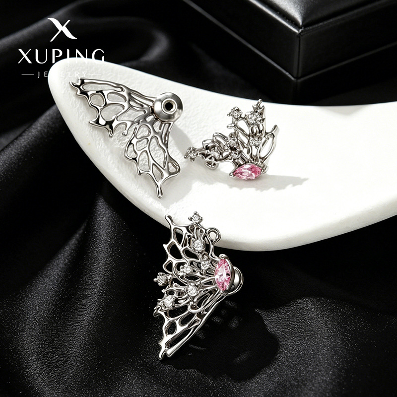 Xuping rosa fantasía metal hueco mariposa pernos de orejas de nicho de textura irregular orejas de viento dulce