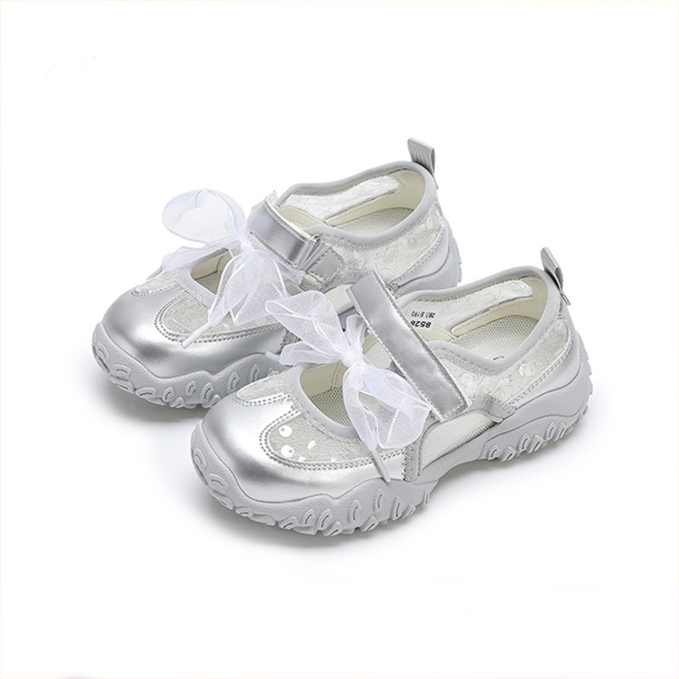 Zapatos de mujer moda versátil zapatos de verano 2026 nuevos zapatos de entrenamiento transpirables para niños zapatos deportivos casuales plateados