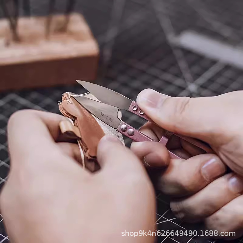 张小泉纱剪小纱剪弹簧剪十字绣U型剪高碳小剪刀大纱剪刀线头剪