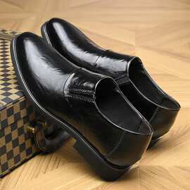 男鞋真皮2023春季新款套脚驾车豆豆鞋夏季平跟商务正装英伦小皮鞋