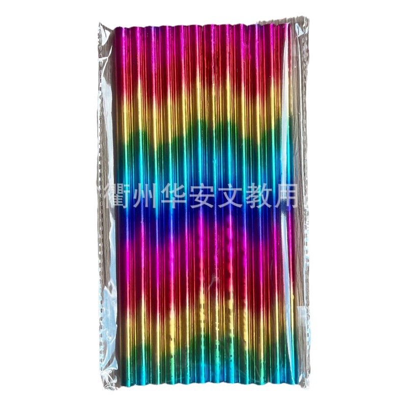 Venta directa de fábrica Arco Iris cuatro colores concéntricos color plomo divertido pintado a mano color lápiz pequeño libro rojo mismo estilo al por mayor