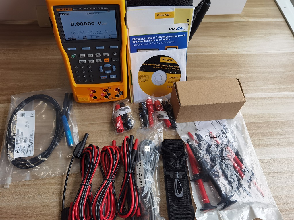 回收/出售FLUKE754多功能过程校准器/福禄克系列仪器收购/租售