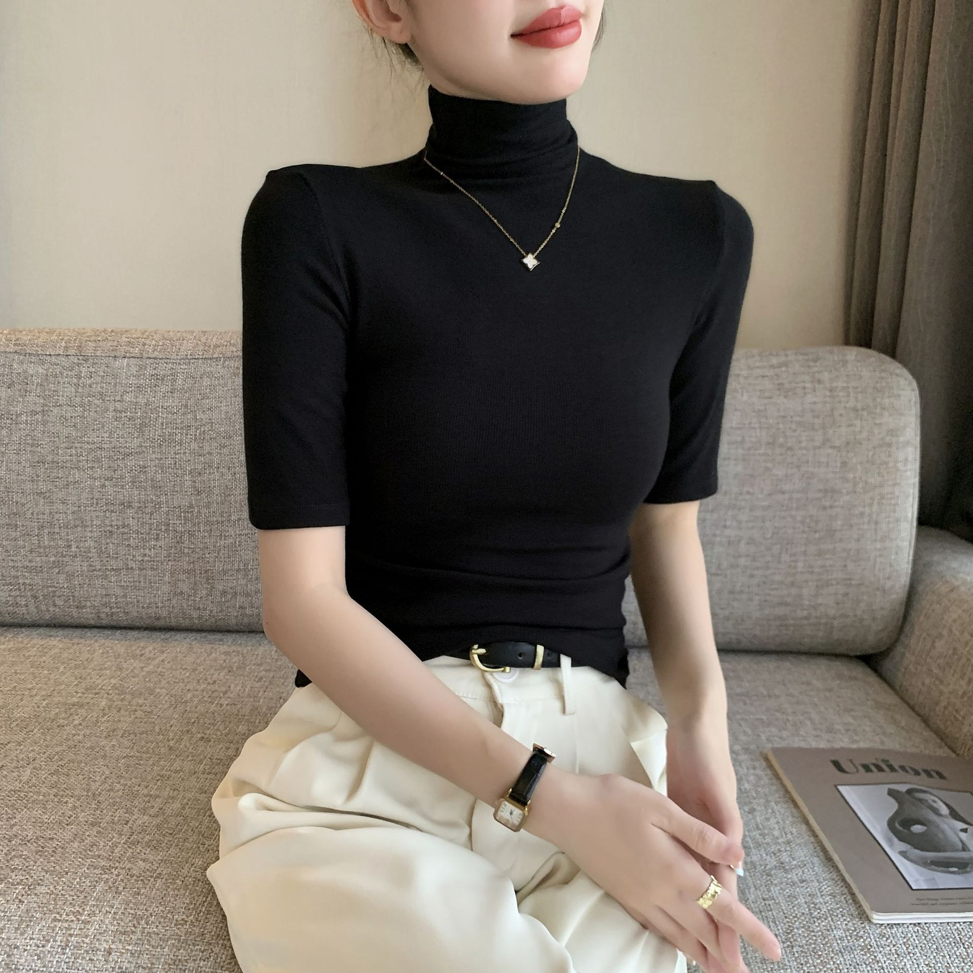 검은색