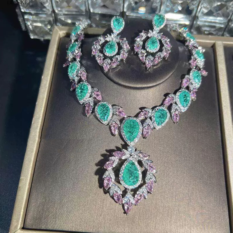 European and American light luxury pink-green zircon necklace, bridal evening dress accessory, palace-style exquisite and elegant gentle earring set European and American light luxury pink-green zircon necklace, bridal evening dress accessory, palace-style exquisite and elegant gentle earring set