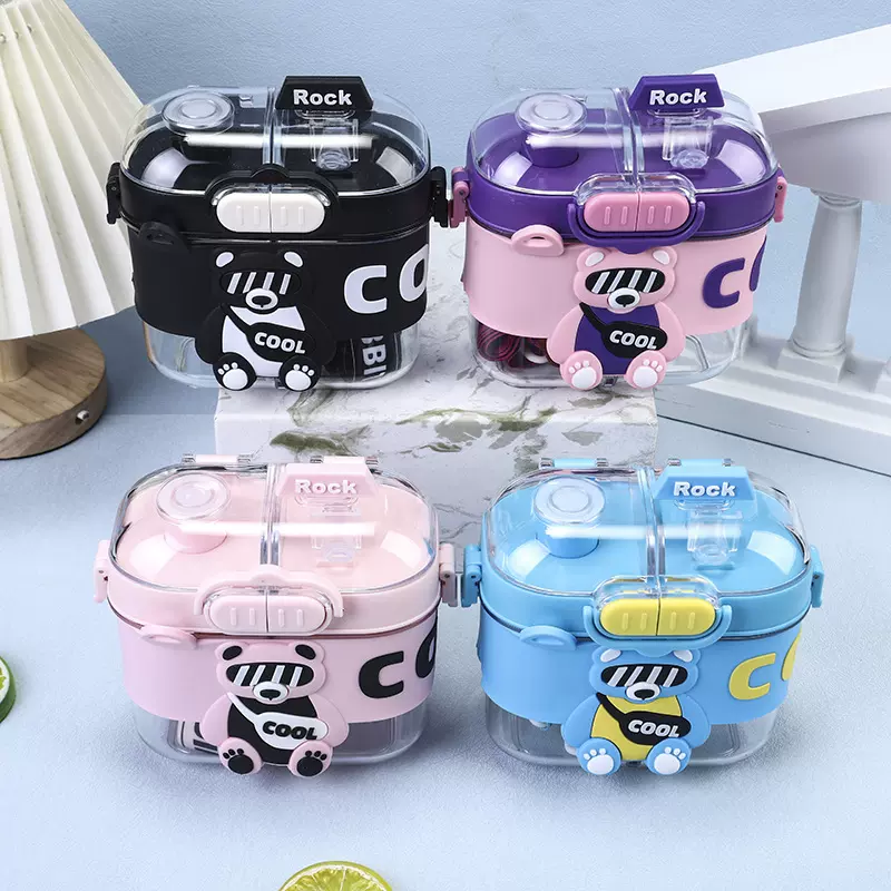 儿童趣味高颜值立体双饮分仓吸管可爱卡通背带随行户外运动塑料杯