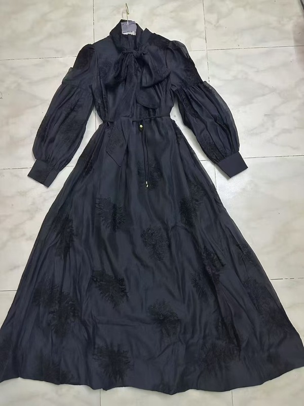 黑白撞色晚装宴会礼服裙2025秋女长袖收腰显瘦大摆绣花系带连衣裙|undefined