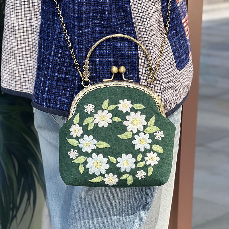 Bordado 16.5 Bolso de oro portátil-Luo Hua Yao (producto no terminado)