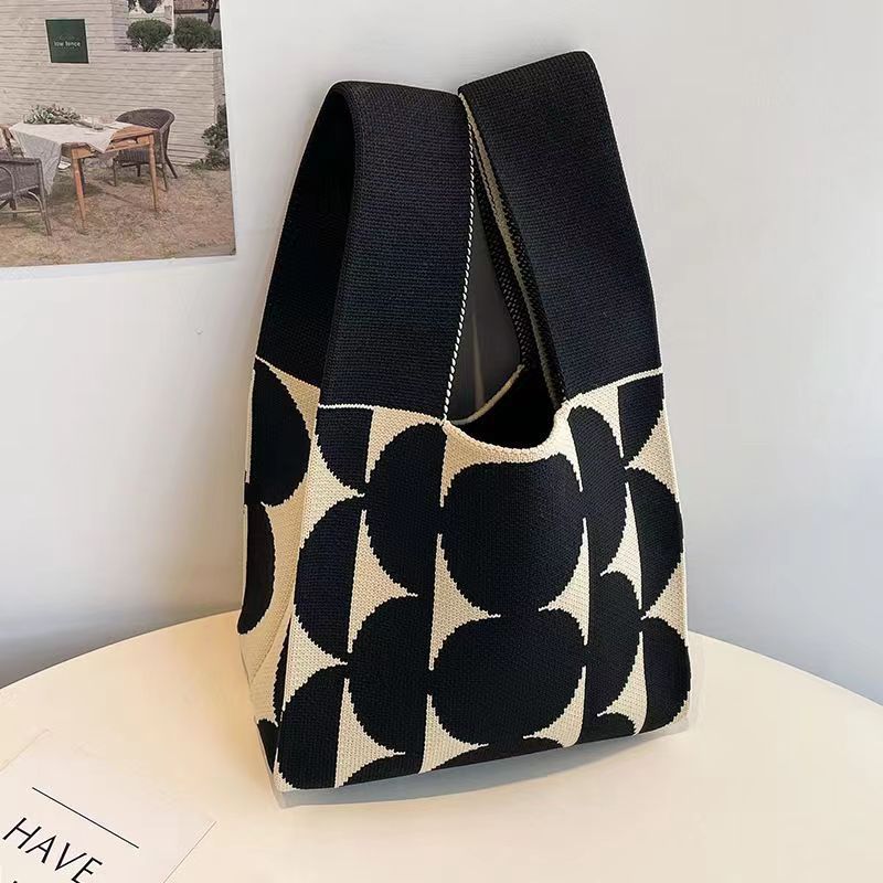INS bolso de celebridad de Internet bolso de cubo de lana de punto para mujer bolso de mano casual bolso de mano de estilo japonés y coreano bolsa de Almuerzo