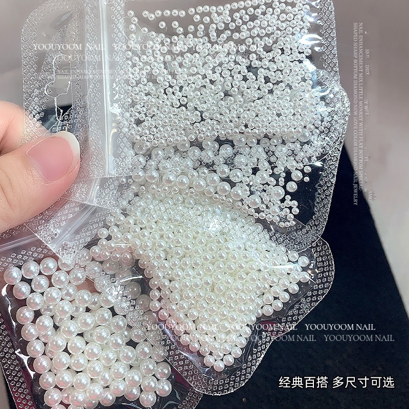 작은 진주 네일 아트 액세서리, 전체 원형 및 반원형 파우치, 혼합 흰색 비 다공성 웨어러블 네일 액세서리, 둥근 비즈 및 작은 액세서리