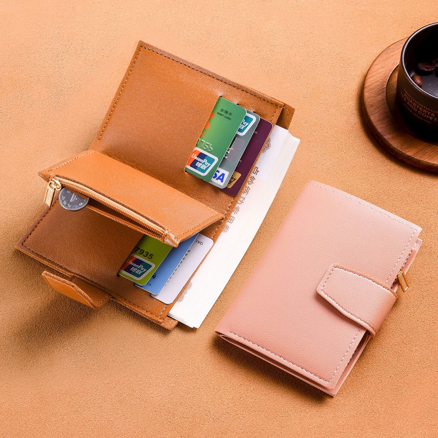 Women's Short Wallet, Simple, Stylish, Compact, Multifunctional Tri-fold Wallet with Multiple Card Slots, Zipper, and Buckle