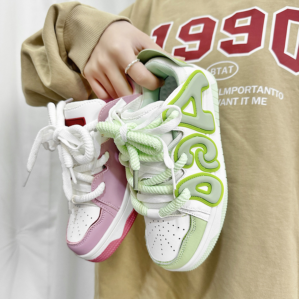 原創小眾字母設計鴛鴦情侶麵包鞋chic撞色潮流輕便透氣運動板鞋