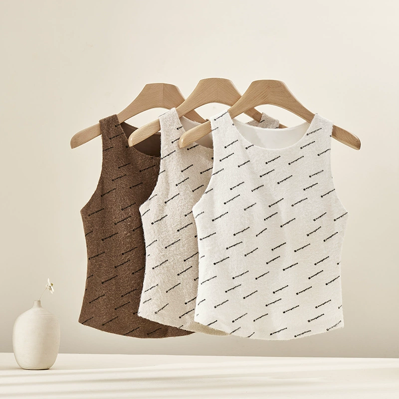 Warm T-shirt, base top with cups