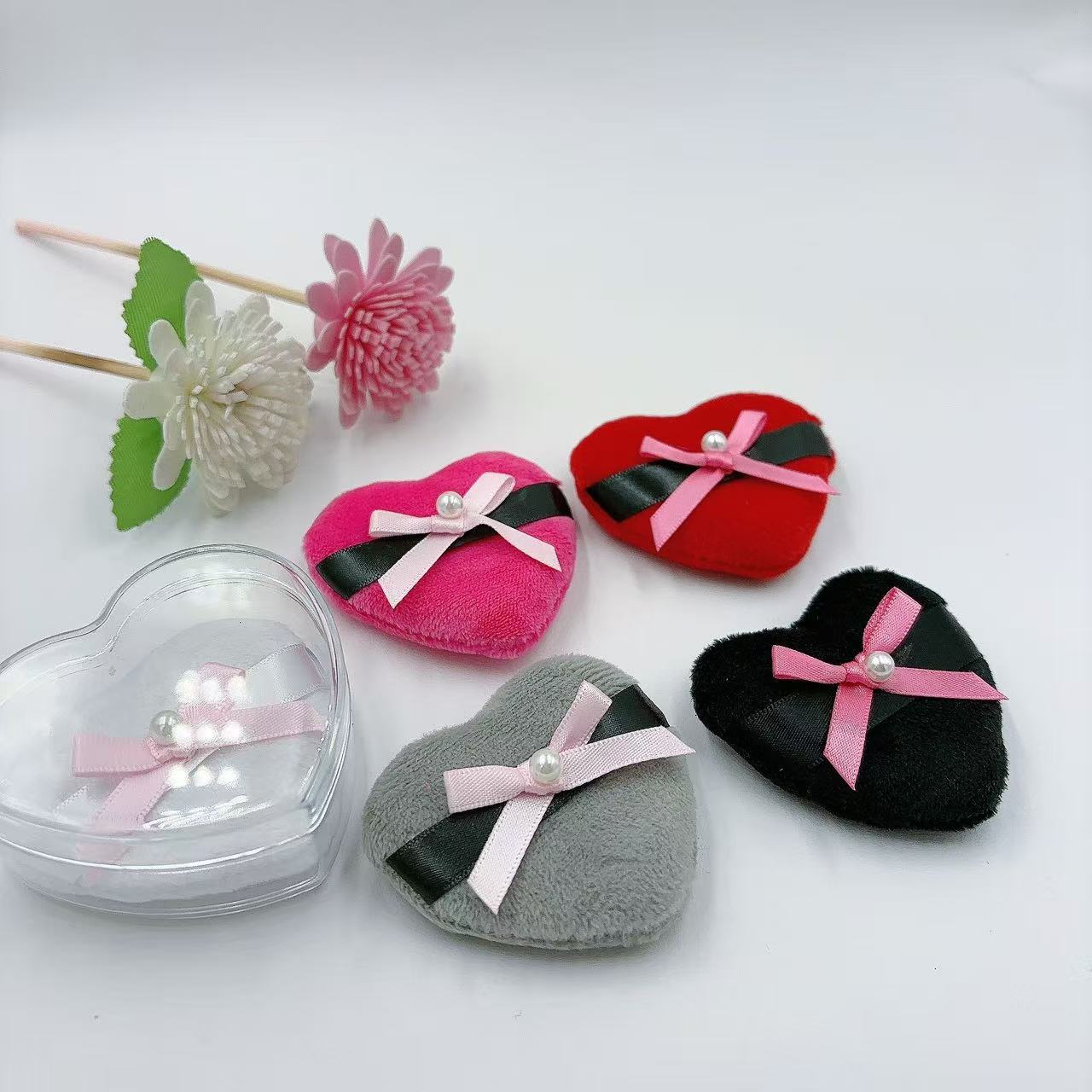 全帆粉扑mini小爱心丝带超柔短毛干粉扑蜜粉散粉贴肤易上妆收纳合