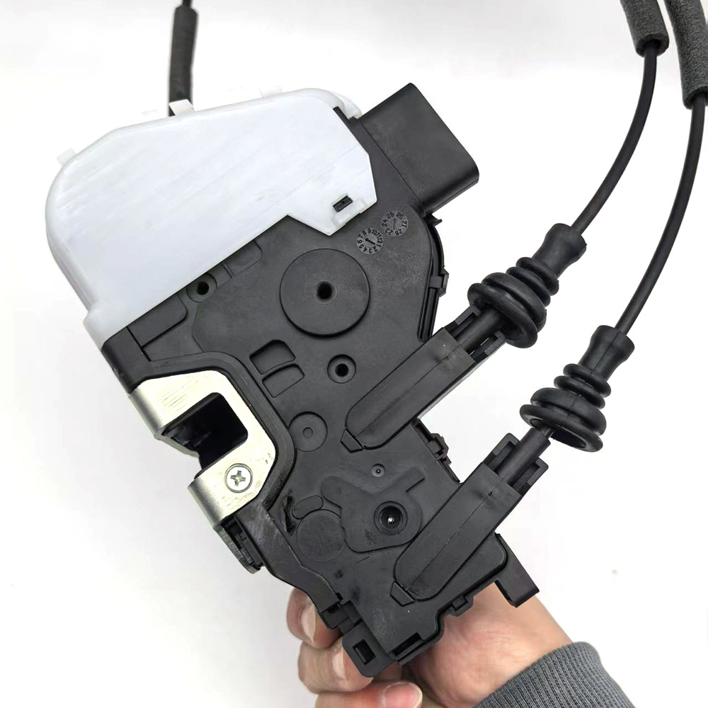 813102W010 Is Suitable for Hyundai Front Door Lock Block Ix45 Santa Fe 81310-2W010 Central Locking Original Factory