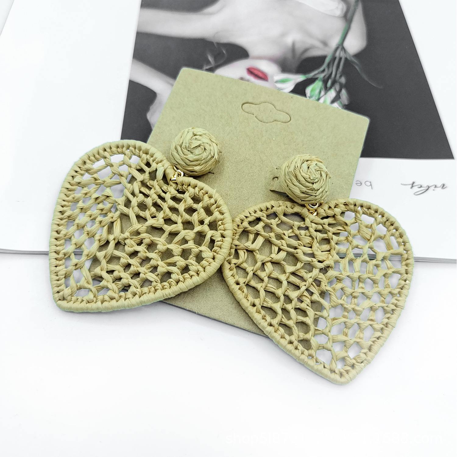 Daily Occasion 1 Pair Vacation Heart Shape Raffia Drop Earrings
