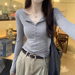 别致灰色半开领长袖t恤女秋季新款辣妹收腰单排扣设计感打底上衣