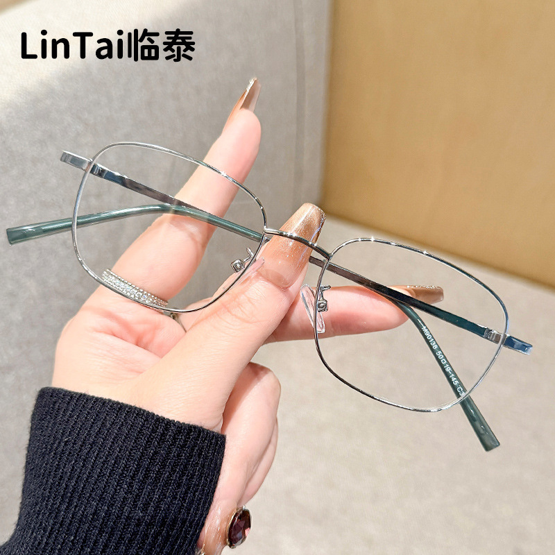 M90138 New Trendy Gold Wire Square Frame Silver Glasses, Stylish and Slimming, Unisex, Anti-Blue Light, Versatile, High-End Feel