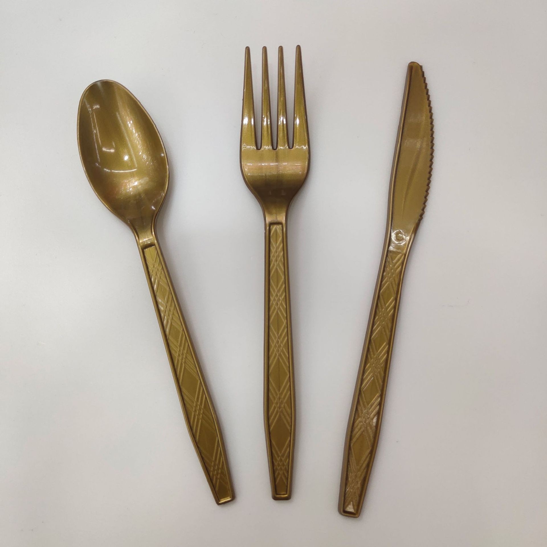 Yaosheng papel vajilla bronceado puro traje de color partido serie plato desechable taza de papel cuchillo de toalla de papel, tenedor y cuchara paja