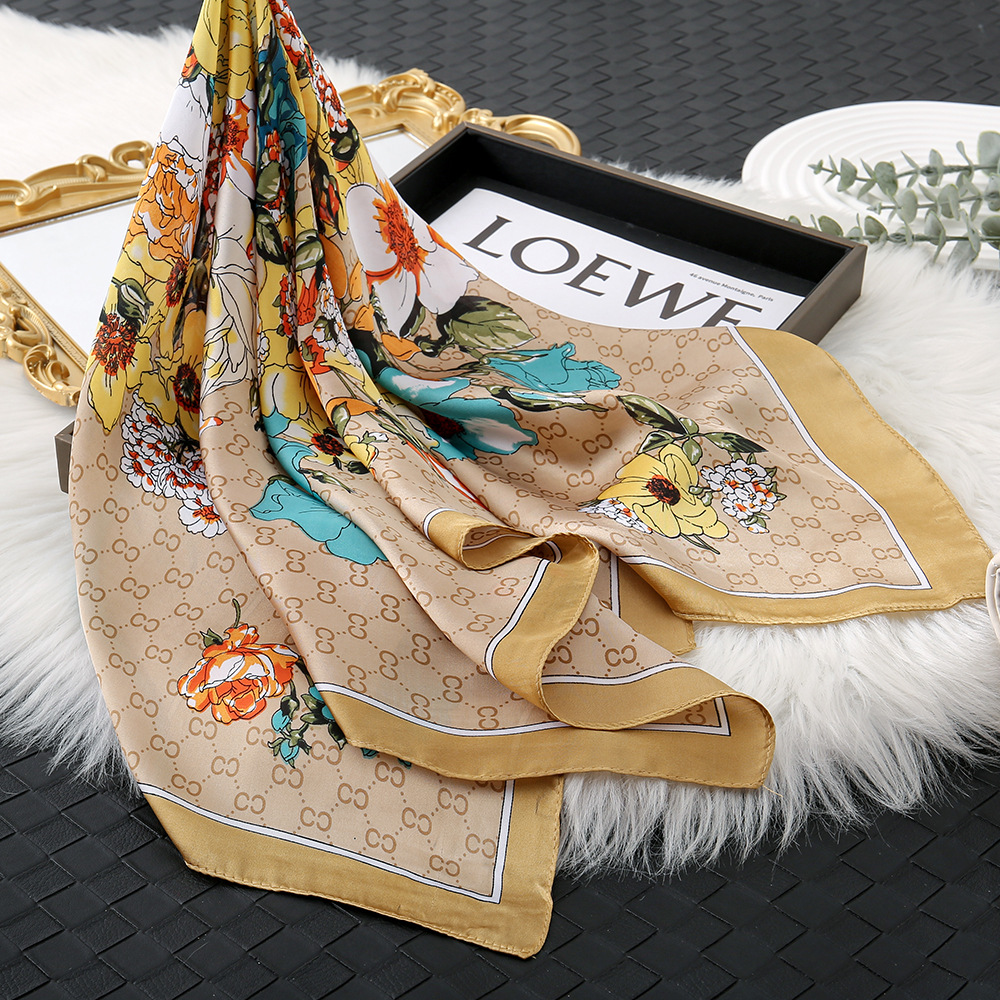 Primavera y otoño explosión impresa bufandas cuadradas retro flores antiguas bufandas ligeras de lujo de alto nivel bufandas de seda simuladas