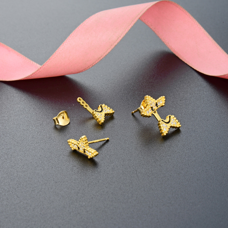 Pequeña estrella S925 pendientes de plata esterlina joyería creativa diseño nicho estilo coreano personalizado chapado en oro pendientes para las mujeres