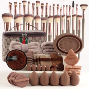 67 brown cross-border new 30 makeup brushes, powder puff, beauty tools, a large combination of a generation of hair