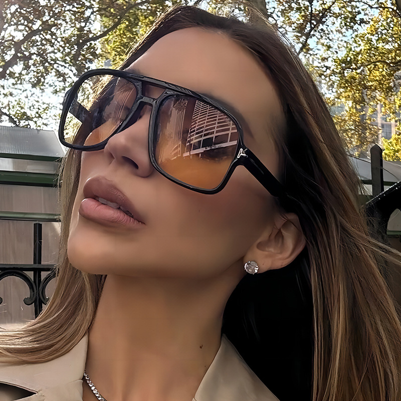 25g Weight Full Frame Glasses Structure Sunglasses Classification PC, UV400 Protection Lens Material Square Glasses Style Travel, Party Occasion Solid Color Pattern All Seasons Season Unisex Gender Streetwear Style Grey, Black Color Streetwear Solid Color PC UV400 Protection Square Full Frame Women's Sunglasses 无