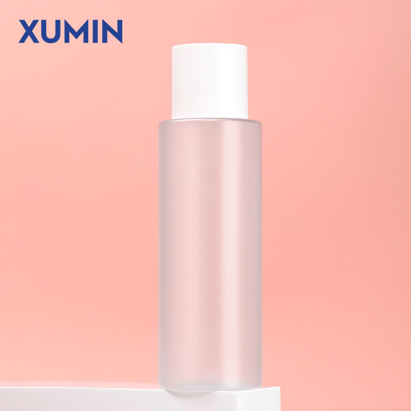 Botella de cosméticos Xumin embalaje PET esmerilado botella de cubierta blanca 300ml botella de rocío transparente plata brillante / cubierta blanca opaca limpieza