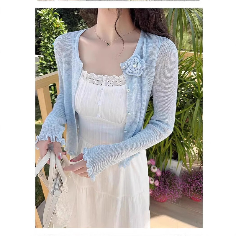 Gentle Long-sleeved Sunscreen Blouse Women's Summer Short Three-dimensional Flower Knitted Cardigan All-match Casual Outer Wear Top