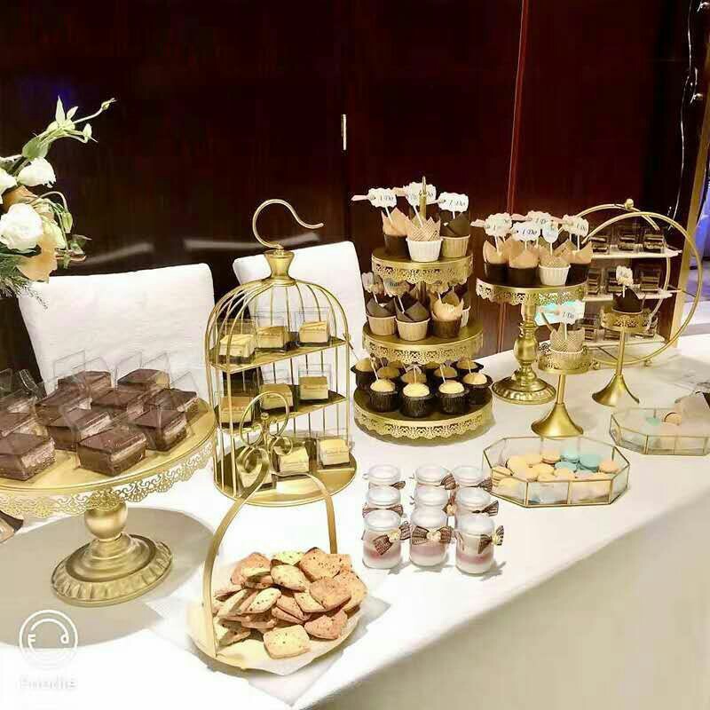 Mesa de postre, té de la tarde, platos fríos, cubiertos, estantes de pastel, bandejas de latón, decoración, decoración, cumpleaños, diseño de boda image 2