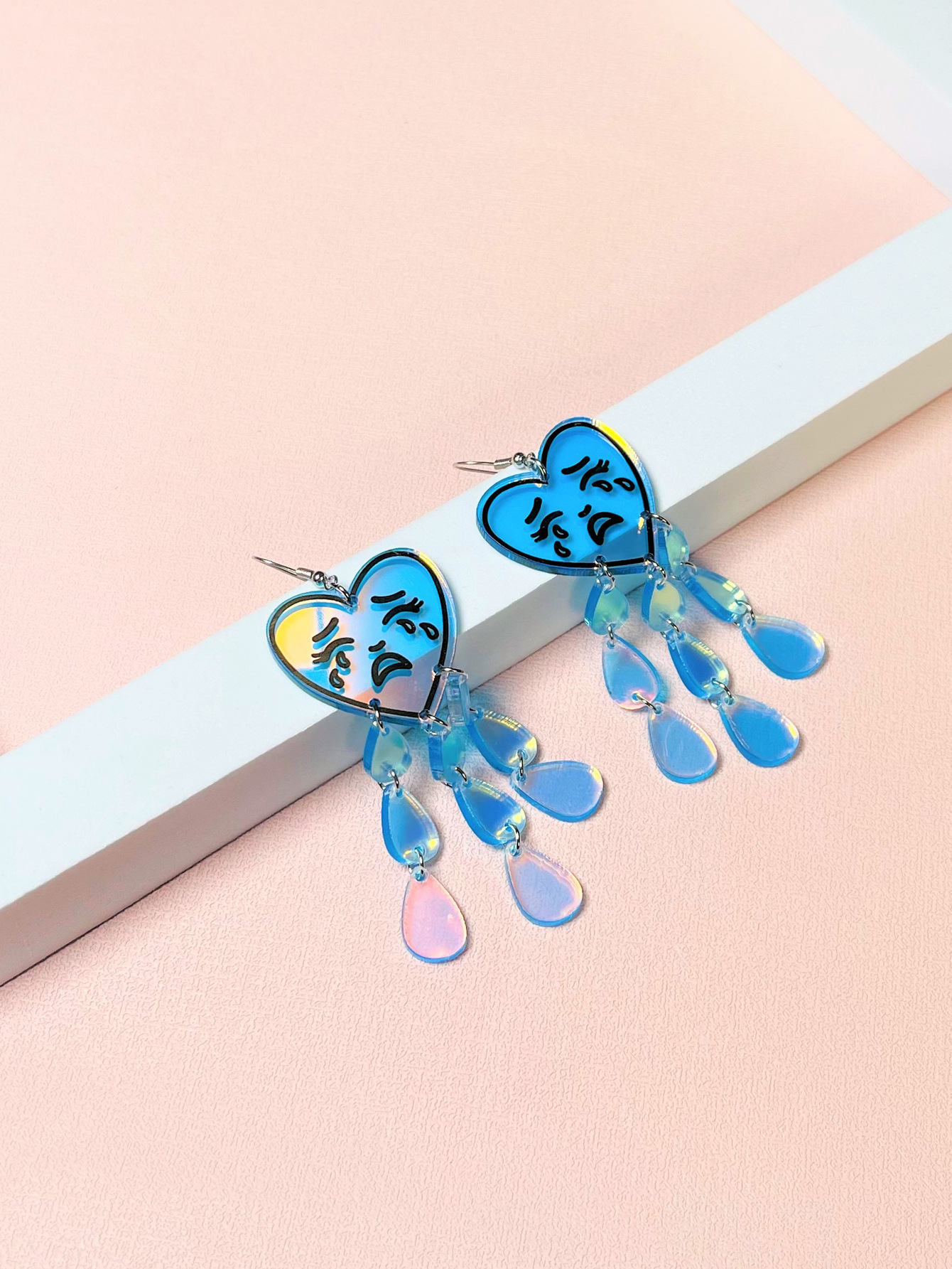 1 Par Retro Estilo Clásico Gotitas De Agua Forma De Corazón Arílico Pendientes De Gota display picture 4