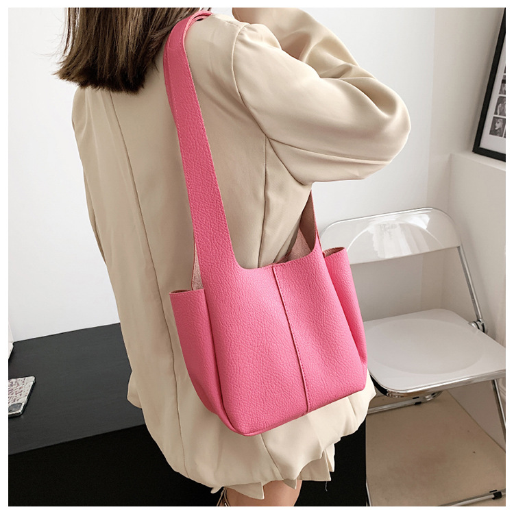 Fashion Solid Color Magnetic Buckle Tote Bag display picture 2