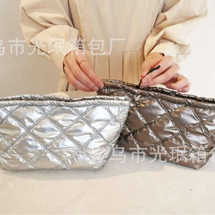 New Diamond Bubble Prid Cosmetic Bag Large Capacity High-end Sense Portable Hand Bag Travel Wash Storage Bag Waterproof