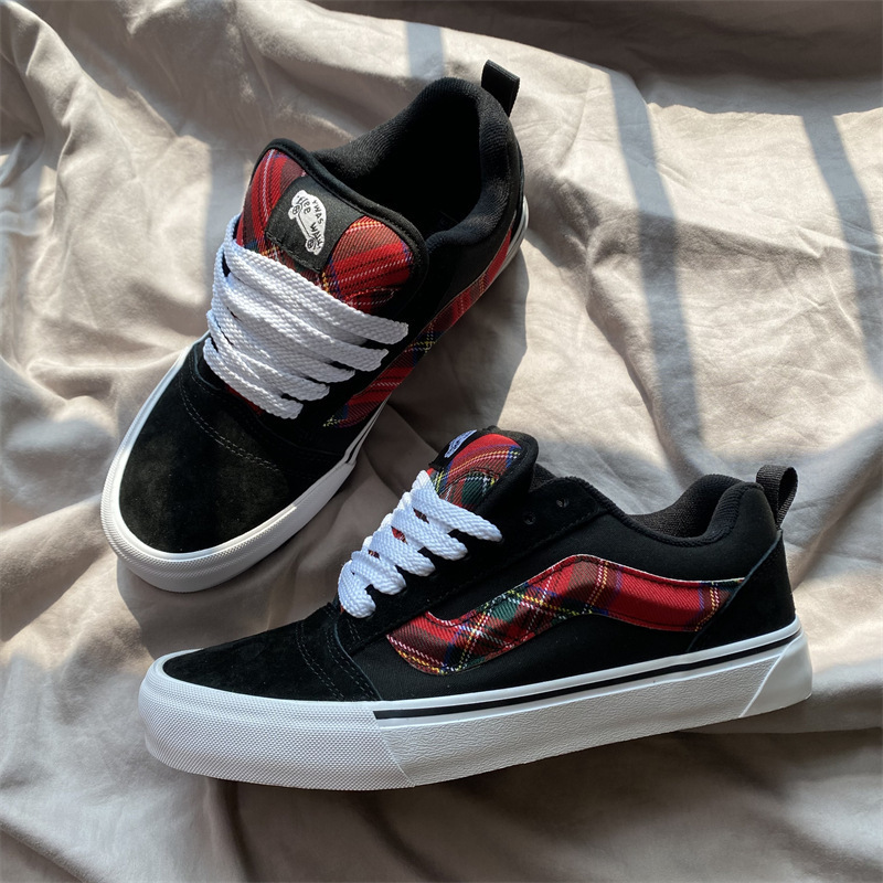 American-Style Sports Casual Shoes, Versatile Sneakers, All Suede, Black Chunky Bread Shoes, Men's Sneakers