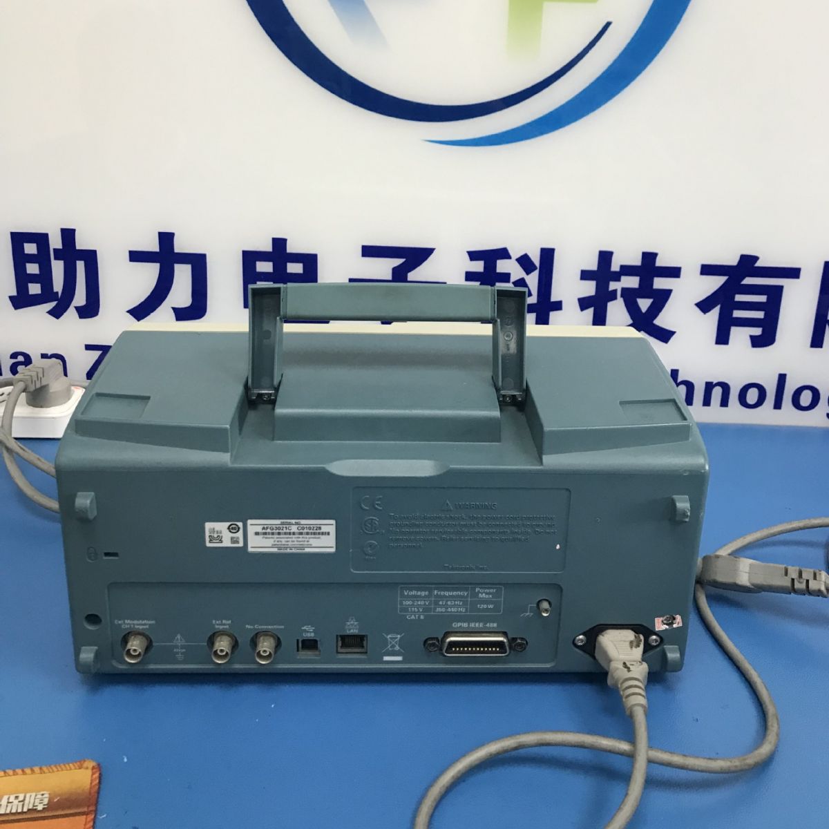 AFG3021C泰克函数发生器AFG3052C任意函数信号发生器二手AFG3021B