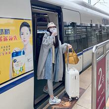 盐系炸街连帽牛仔仿羊羔毛外套女秋冬韩版中长款休闲工装加绒风衣