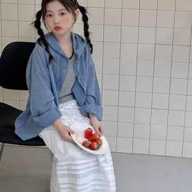 2025年夏季新款女童格子长袖防晒连帽衬衫棉材时尚防晒百搭外套