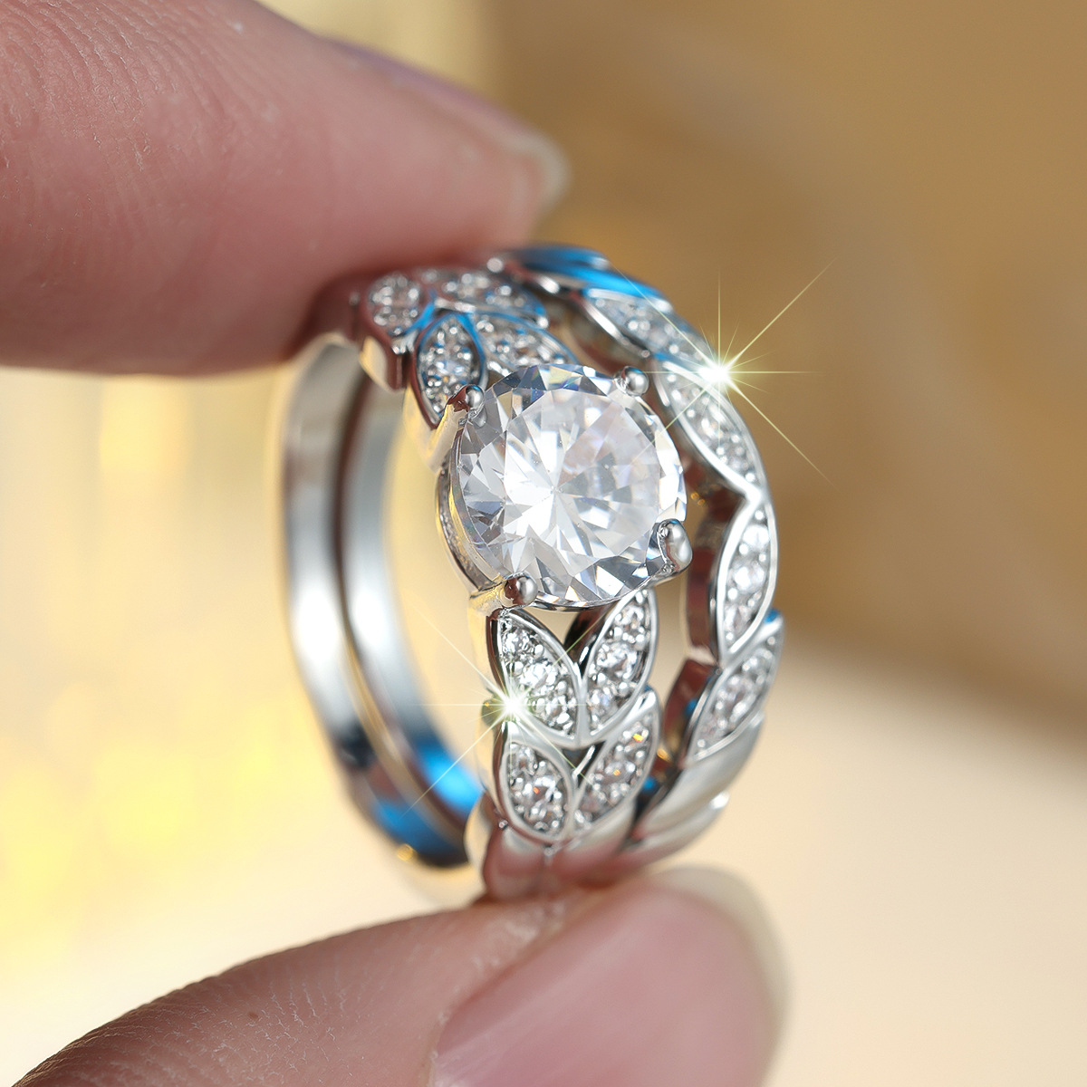 Ensemble de bagues empilables minimalistes avec oxydes de zirconium_voghion.com