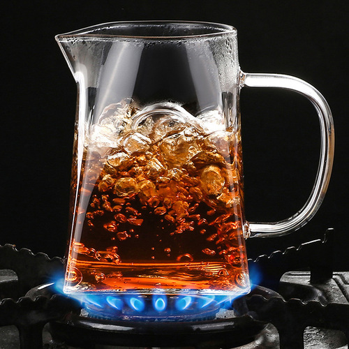Heat-resistant thickened glass teapot for brewing tea, tea strainer, tea infuser, pouring tea cup with tea filter, square-shaped public cup