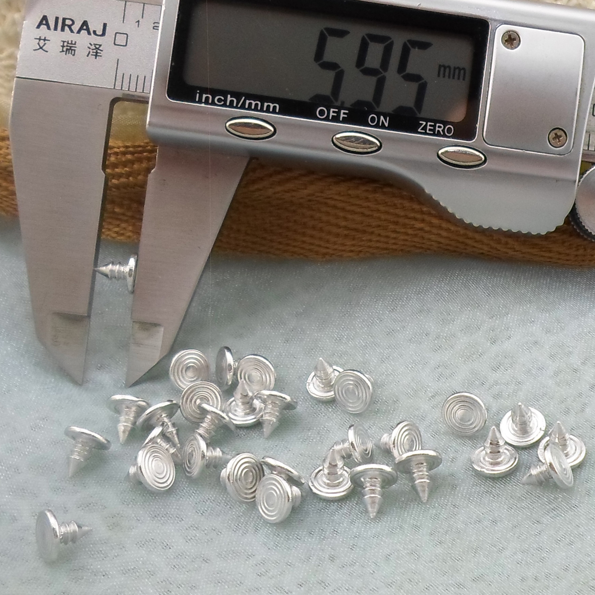 （铝材料）底6MM×总高6MM螺纹铝脚