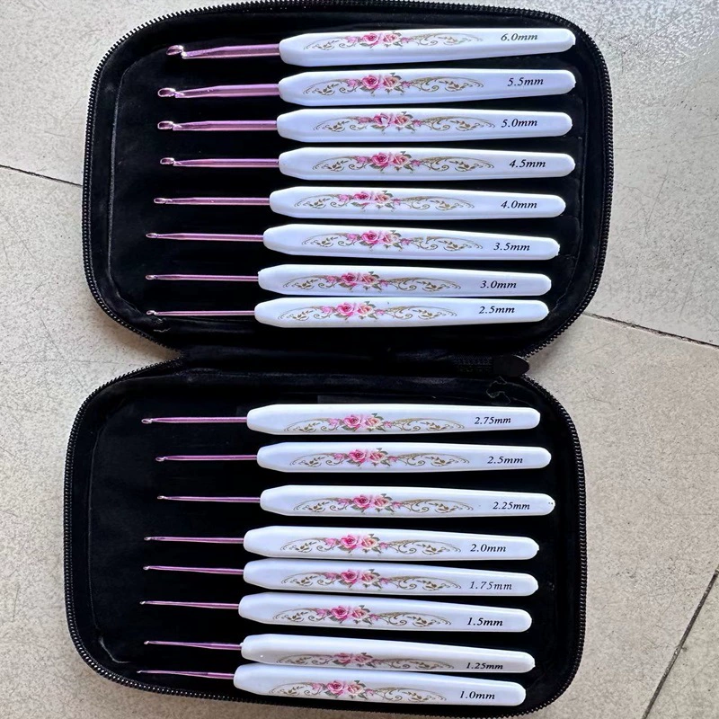 Цветные инструменты для вязания крючком полный набор металлических крючком костюм крючок игольчатый Костюм мягкая ручка крючок Тапочки