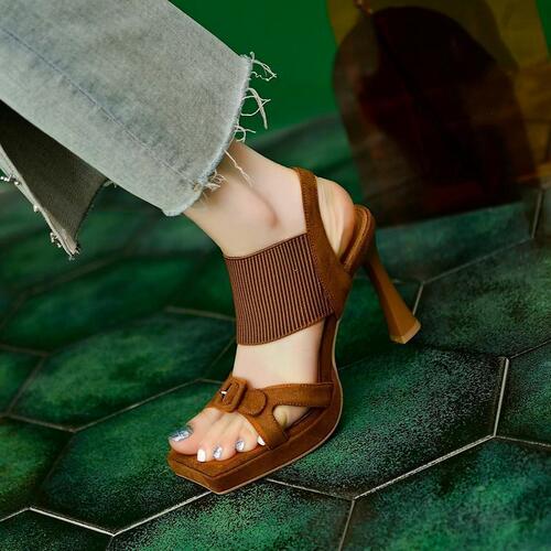 Waterproof Platform Sandals with Toe Post for Women, 2025 Summer New Fashion One Strap Sandals with Skirt, Fine Heel High Heels, Versatile