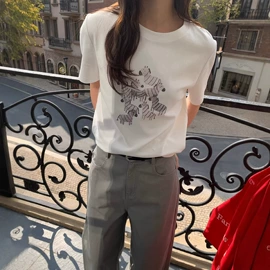 女式T恤;半身裙;女式针织衫