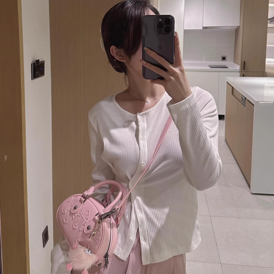 ピンクのボーリングバッグ2025トレンドの新しいバッグ女性の小さなハンドバッグの高級感ミニ斜め掛けバッグ