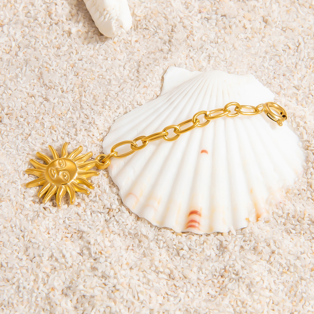 1 Piece 304 Stainless Steel PVD Coated Stuffed Animals & Plush Toys Rainbow Starfish Shell Polished Pendant DIY Ornament Accessories Charm Sleeper Hoop Earrings display picture 13