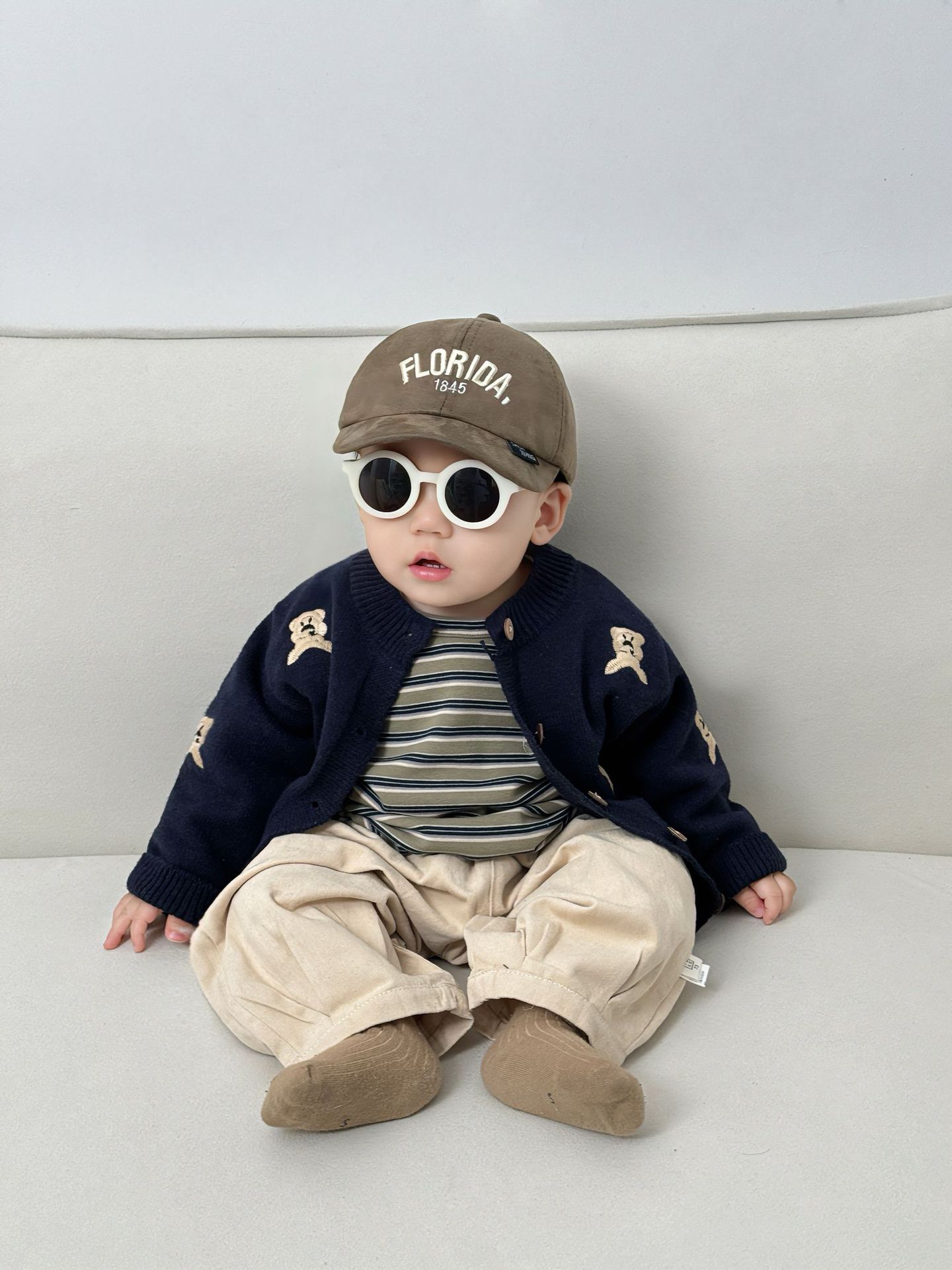 Knitted sweater for men and women, children's spring cartoon cardigan, Korean style, with little bears 3